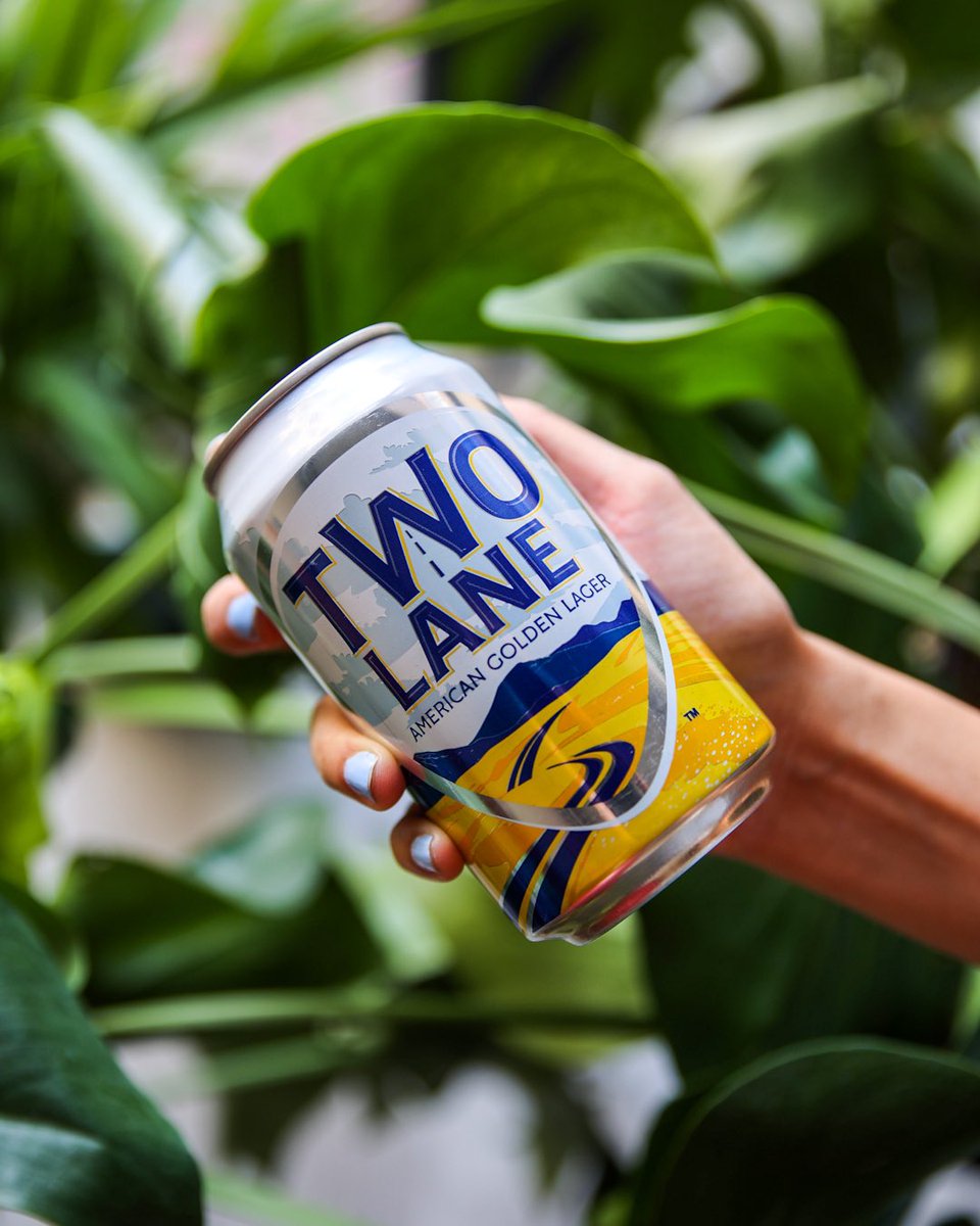EatClickRepeat1's tweet photo. I’m in my hoppy place right now😍 I celebrated International Beer Day with @twolanebrewing, a clean & crisp lager brewed in Daleville, VA. Co-created by country singer @lukebryan & @constellationbrands,you need to be 21+ years of age to purchase.#twolane #twolanelager #for21+ https://t.co/hRpjCOP9PW