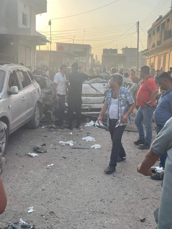 NalinMisto's tweet photo. Li Qamişlo beriya du saetan dirûna dewleta tirk otomobîlek hedef girt û şehîd û birîndar jî hene. https://t.co/LFsfCrACjV