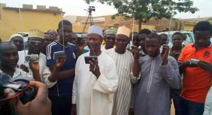 MAcademytv's tweet photo. I pity Reno Nwokiri

He's busy talking about Atiku to the point of creation ethnic and religious crisis until one of his Twitter handle was banned by Twitter and when it's Atiku's turn to appoint spokesman, he appointed Dino May-lie-naw. 

Reno Nwokiri son of mockery ntooorrr https://t.co/fGkfib0G8Q