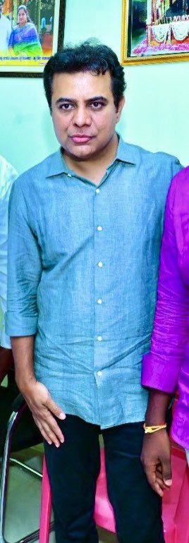 KTRBRS's tweet photo. @VSrinivasGoud @KChiruTweets @Pvsindhu1 #MyHandloomMyPride Challenge accepted with delight🙏

Have been wearing #Handlooms every week &amp; promoting actively

Now I nominate 
Sri @anandmahindra Ji 
Sri @sachin_rt Ji and 
Sri @PawanKalyan Garu to post their pictures with Handlooms &amp; show their love on #NationalHandloomDay https://t.co/WiKMcnPmMq