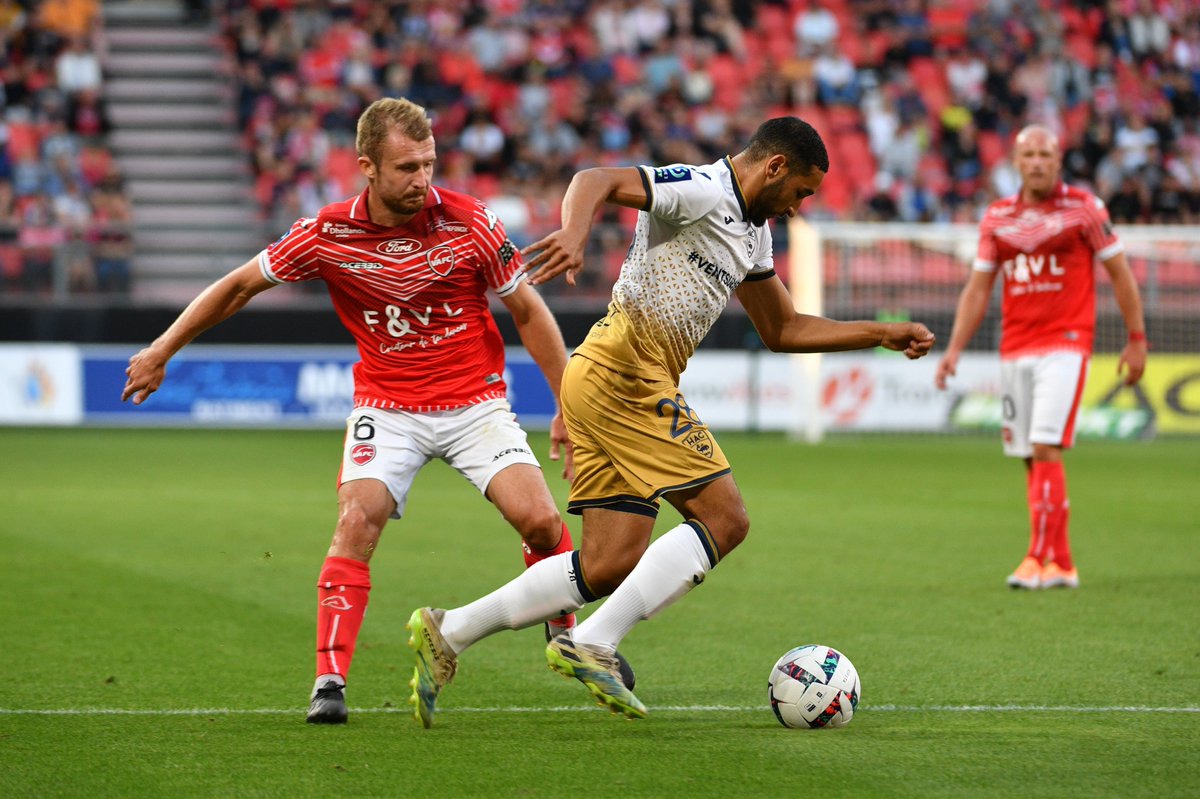 HAC_Foot's tweet photo. #VAFCHAC 1⃣-0⃣ https://t.co/KwWud1bzy4