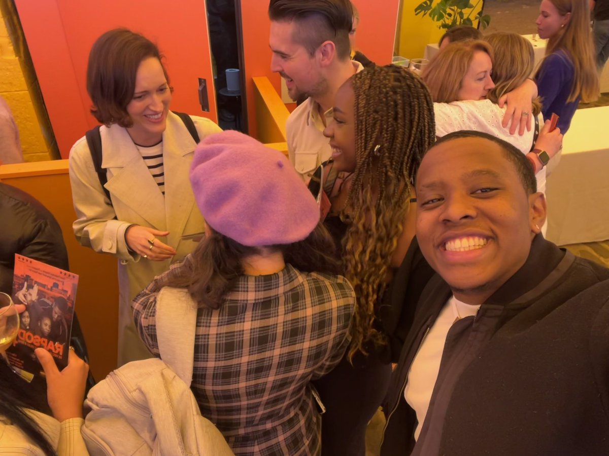 #RapsodyThePlay has the seal of approval from the GOAT Phoebe Waller-Bridge! 🙌👏

🎟 If that doesn’t make you want to cop your ticket for Rapsody at <a href="/ThePleasance/">Pleasance</a> Above (4-29 August @ 5:20pm), we’re not sure what will: pleasance.co.uk/event/rapsody/…