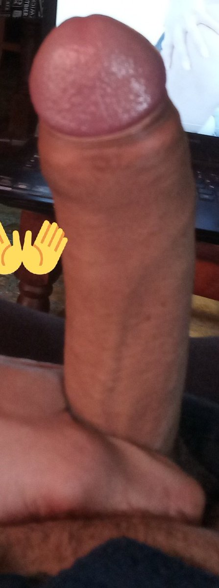 CrownOswald's tweet photo. Activando el finde. Solo hetero. https://t.co/hGWP87GYlS