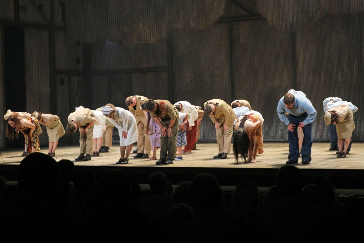 teamjoampil's tweet photo. On the press night of SOUTH PACIFIC at Sadler's Wells with Joanna Ampil, Rob Houchen, Gina Beck, Julian Ovenden and Sera Maehara 🏝️❤️

📸: David Benett https://t.co/rTM3YDSRGC