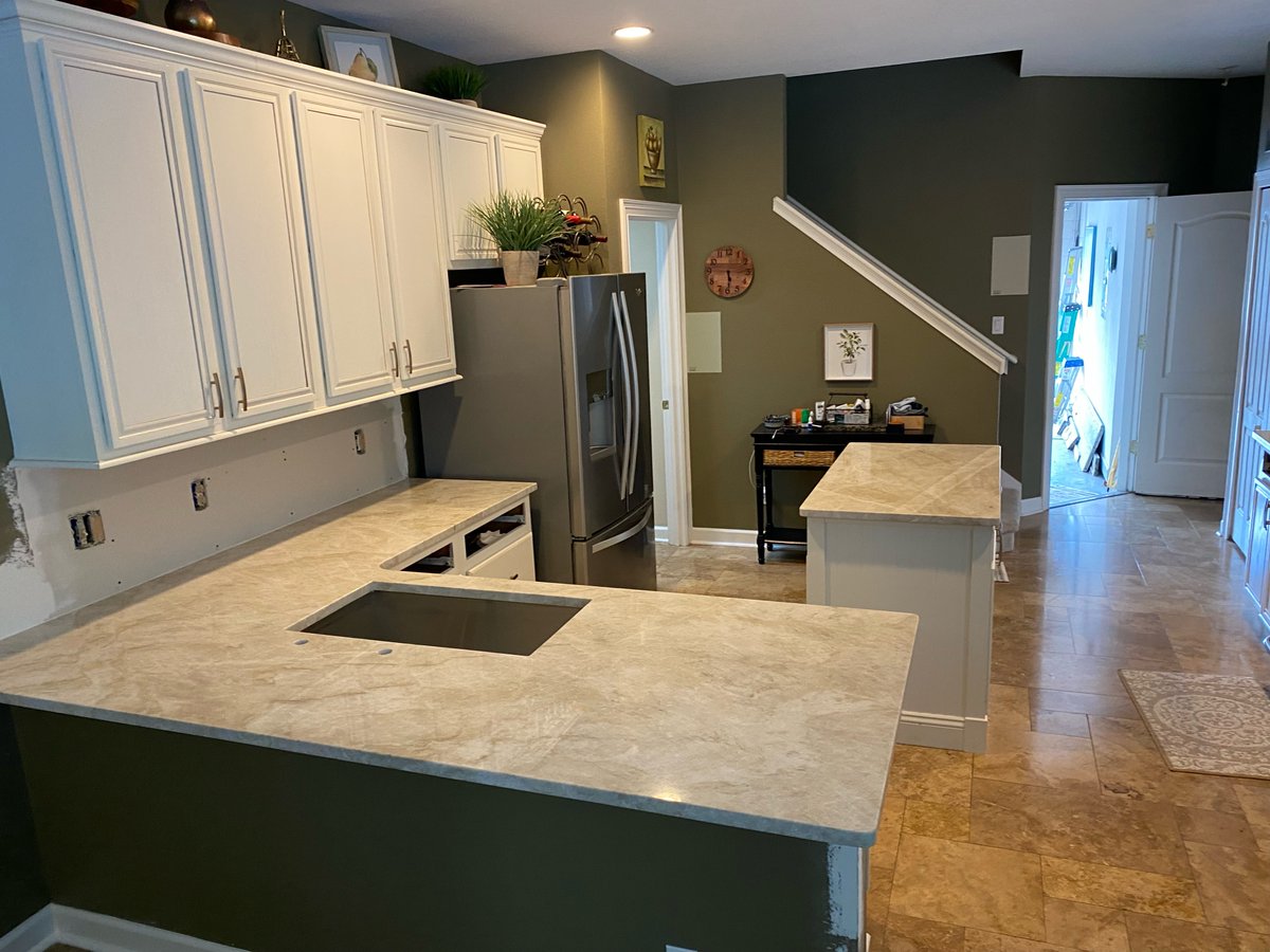 stonespyre's tweet photo. Simple yet game changing. You don't have to redo everything; the smallest things can create a butterfly effect and become something so powerful just like this kitchen here! ��

#quartzite #kitchendesign #granite #marble #quartz #stonespyre #countertops #flooring https://t.co/ghHqNcGGeG