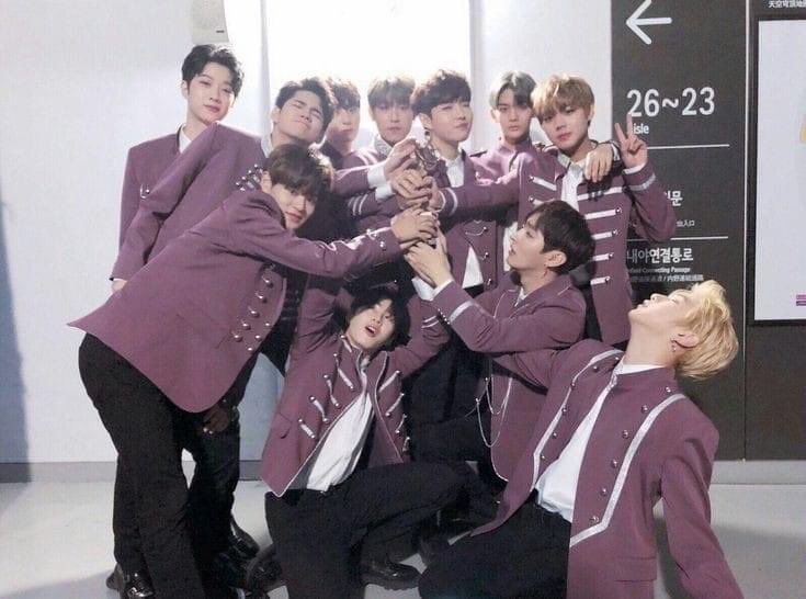 Chowb262's tweet photo. Wanna One vẫn luôn tồn tại như một vết dằm trong tim mình, nhưng không đau, ngược lại là vô cùng hạnh phúc..

chúc mừng năm năm của chúng ta 

#우리워너원_데뷔5주년_축하해
#WannaOneFifthAnniversary
#WannaOne https://t.co/Ka2CgeR8zW
