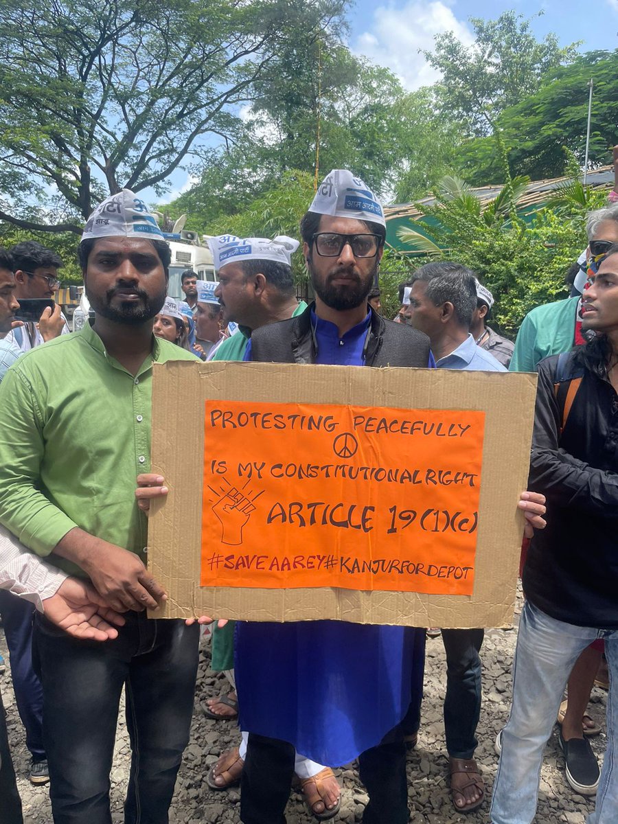 sarikadabral99's tweet photo. सत्य मेव जयते!!
सत्य की विजय हो और बुराई का अंत हो।
पेड़ हमारी हिंदू संस्कृति की धरोहर है उन्हें बचाना हमारा प्रथम कर्तव्य हैं।
@mieknathshinde 
@Dev_Fadnavis

#JusticeForAareyForest
#MMRCLDontLie https://t.co/FluaXtGYac