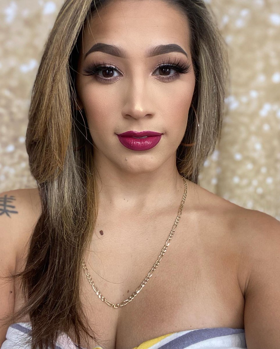 OnceGlam's tweet photo. @Maybelline  superstay vinyl ink lipstick https://t.co/UZUhxONH14