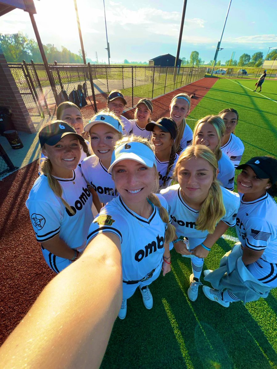 My family always❤️As season comes to a end I wish everyone the complete best on their next chapter. Dear my coaches, Thank you. Y’all have always supported me on everything. And last but not least thank you to all my beautiful sisters I love all of you.