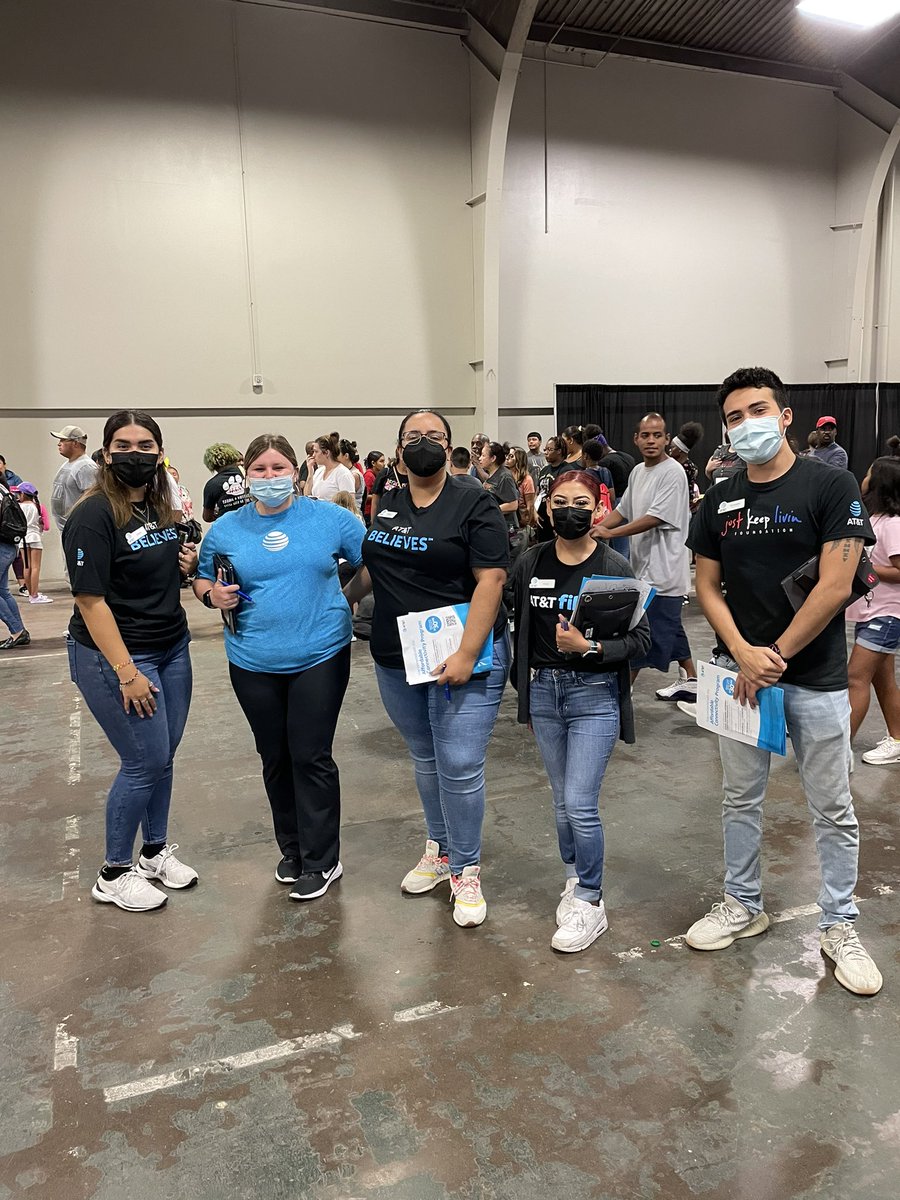 Had a blast helping out at the Mayors back to school event letting everyone know about the Affordable Connectivity Program and the benefits of our services. <a href="/KymbreW_/">Kymbre</a> <a href="/jamesvicente1/">James Vicente</a> <a href="/kenny_ntx/">Kenny Sanders</a> <a href="/LynetteMAguilar/">Lynette Aguilar</a> <a href="/WhitneyLParker/">Whitney Parker</a> @JuliaRodzNTX <a href="/GraceFCarrillo/">Grace Carrillo</a> <a href="/gamboa_robbie/">Robbie Gamboa</a>