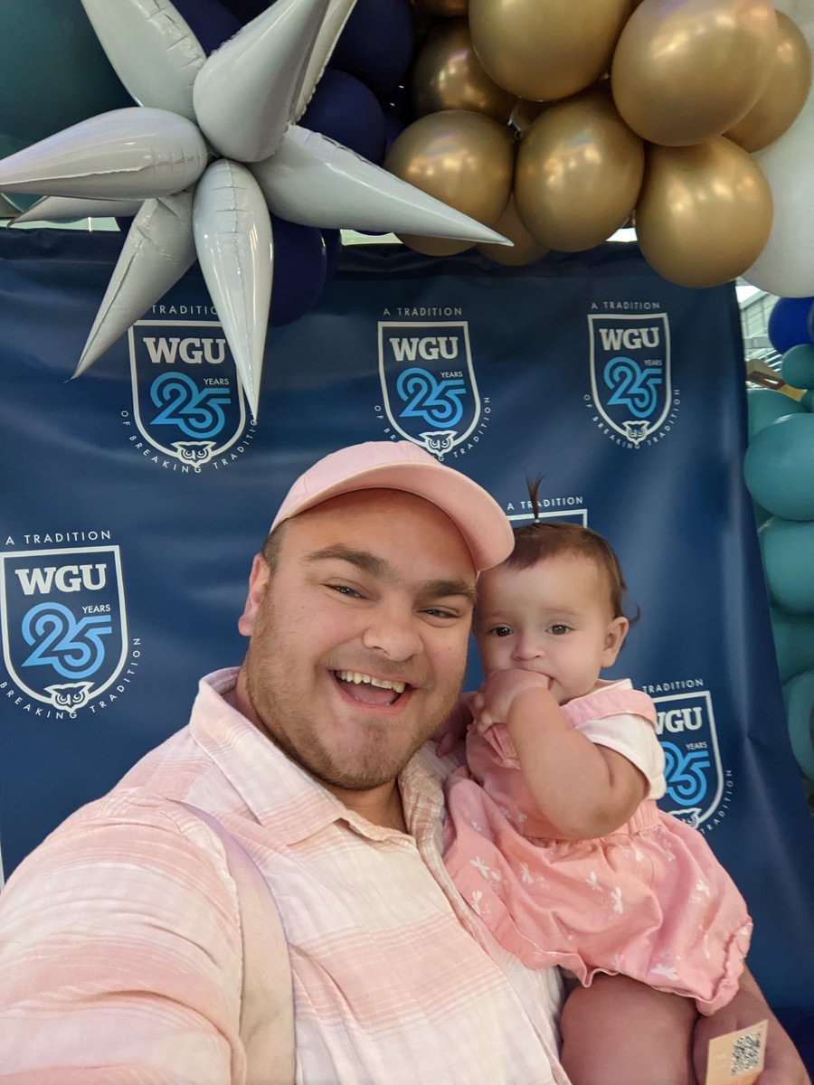 byualbert's tweet photo. Proud husband and daughter 💓 #wgugrad https://t.co/9K67tQzMEA