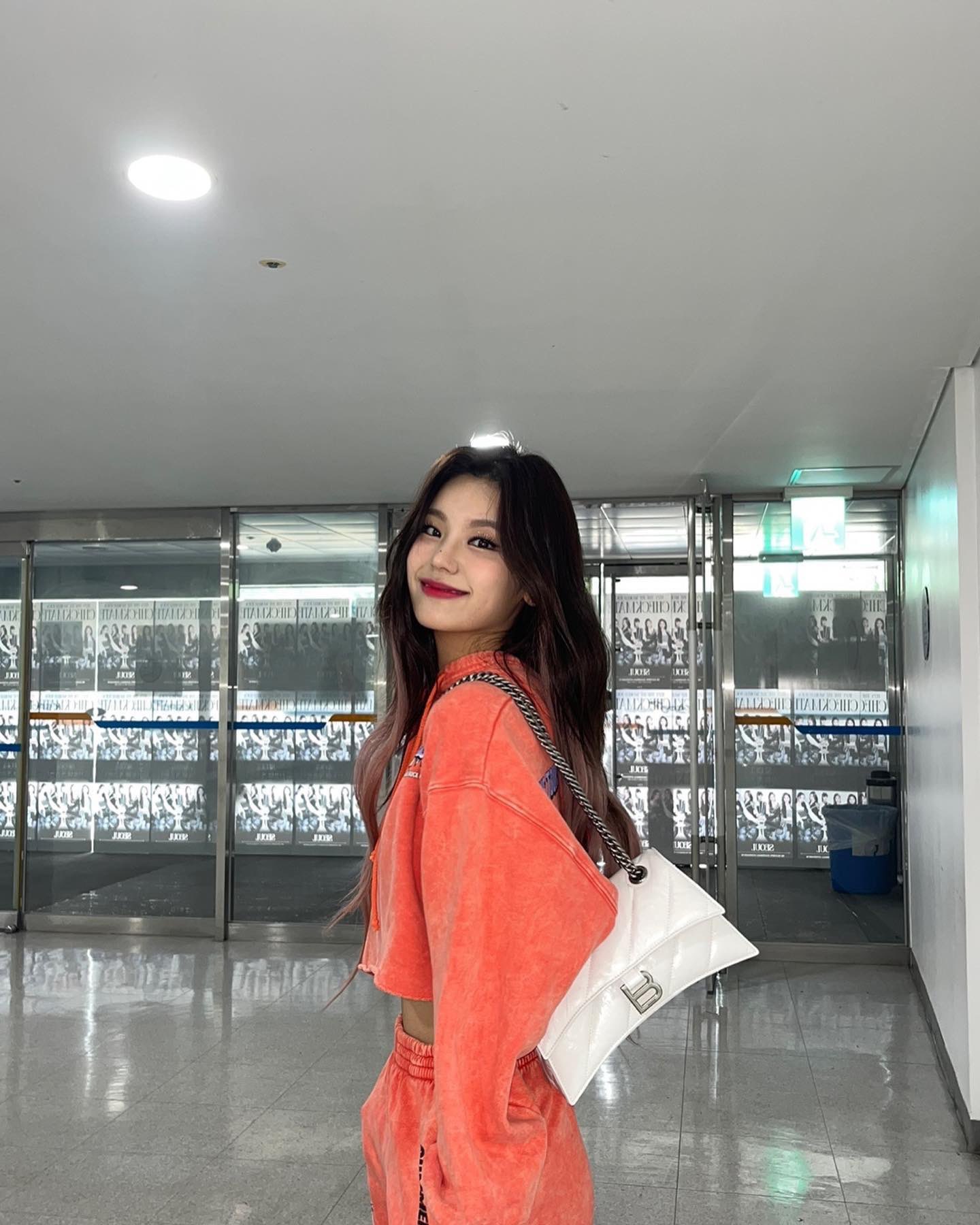 FZfEIOHUIAAv3BC.jpg:orig