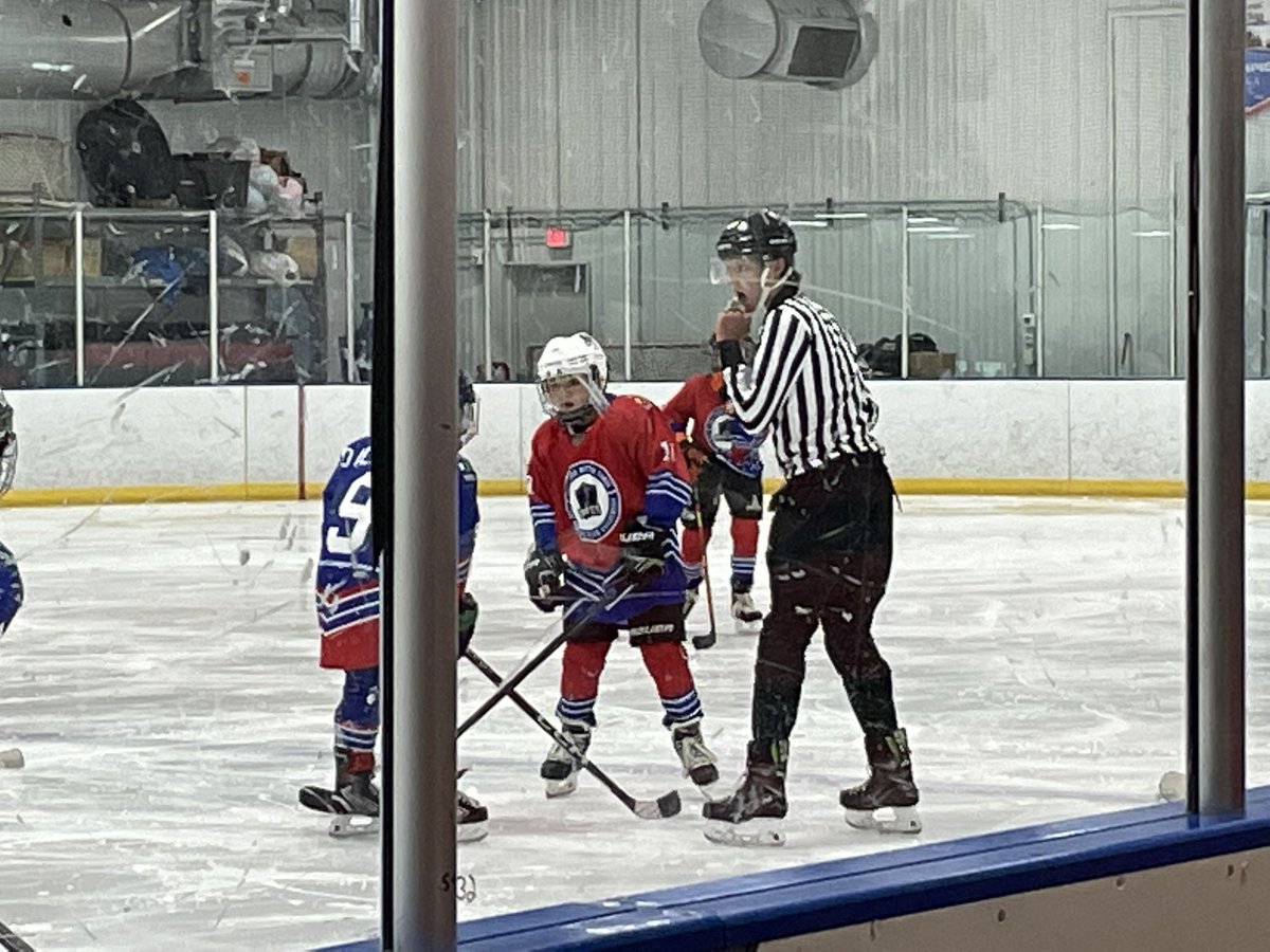 Watching my nephew play hockey today… #redteamgo he’s number 10… #kickinass 🏒⛸🥅