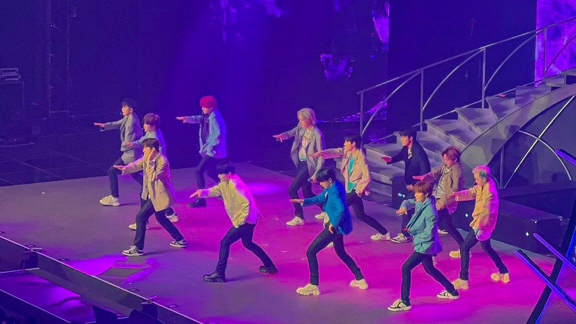 indietrs's tweet photo. ⋆⁺₊⋆ ☾ happy 2nd anniversary treasure ☽ ⋆⁺₊⋆

#TREA2URE_ANNIVER2ARY_2022 
#열두개의_보석_트레저_2주년 https://t.co/5FfkPRB5JP