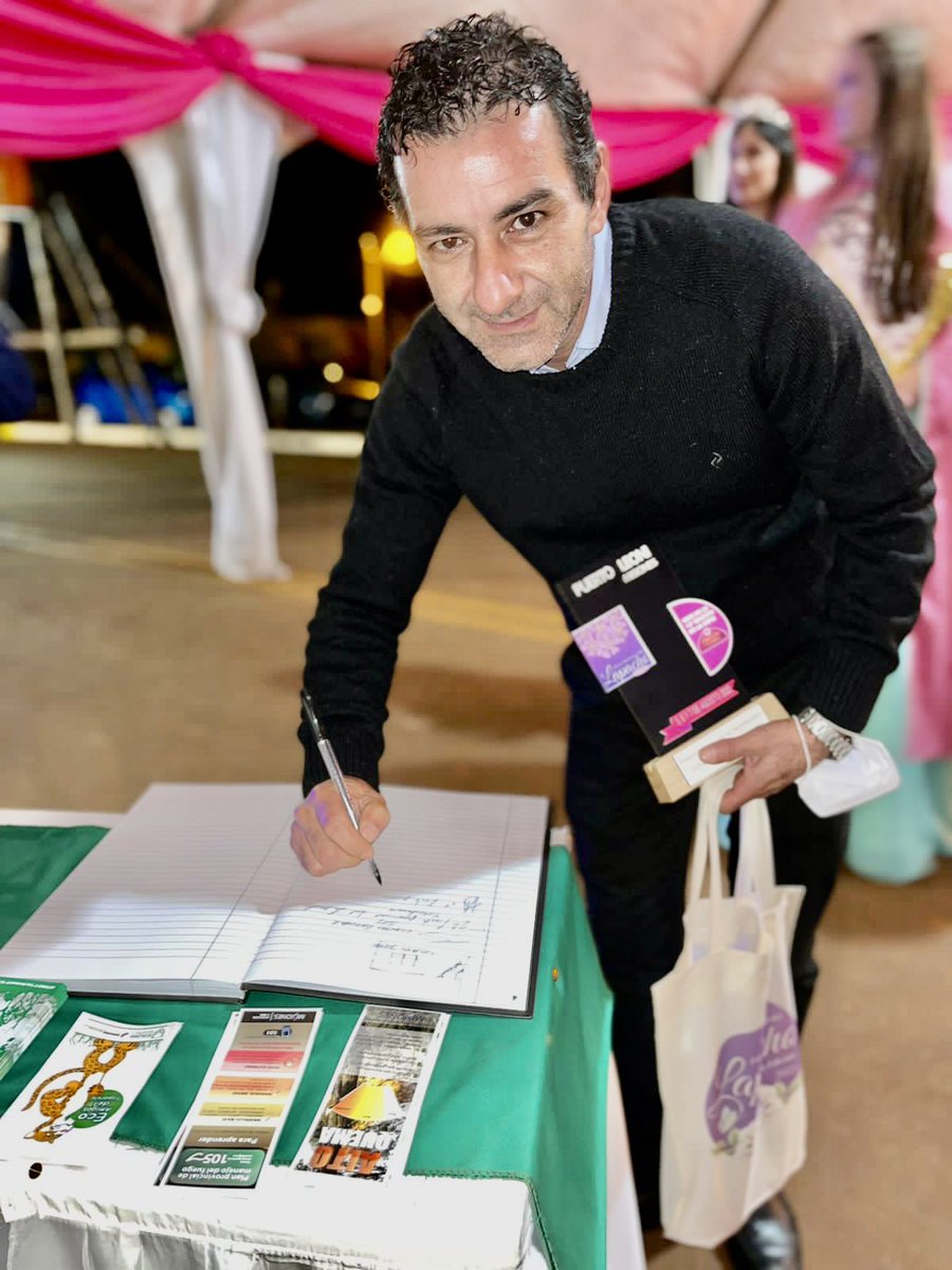 Fiesta provincial del Lapacho 2da Edicion Puerto Leoni junto al vicegobernador <a href="/Arce_Carlos_/">Carlos Arce</a> <a href="/LisandroBenmaor/">Lisandro Benmaor</a> <a href="/FRdelaConcordia/">Frente Renovador de la Concordia</a>