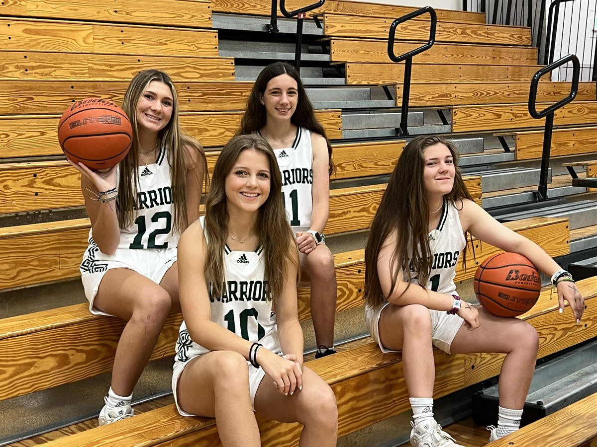vypehouston's tweet photo. Keeping it going with football 🏈 and girls basketball 🏀 #txhsfb #txhshoops https://t.co/JQP8D4q1C1
