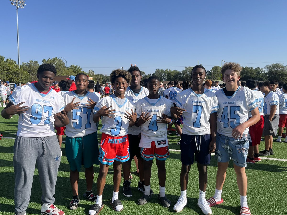 DarronMoore16's tweet photo. Yesss sirrr plainsmen family #4 #RecruitThaplainsmen https://t.co/8JaELrbFk0