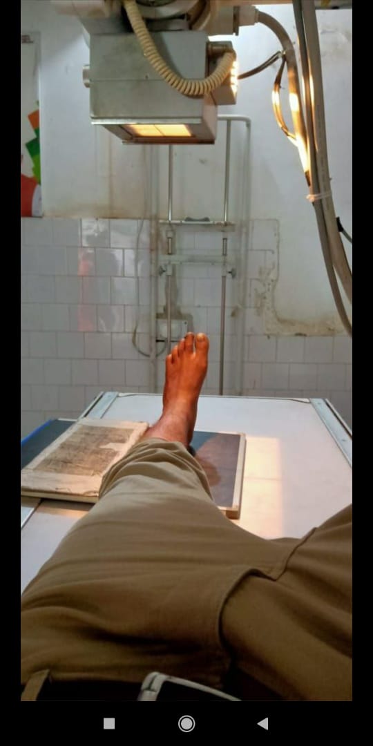 RobinKu43444526's tweet photo. 7वीं चरण प्राथमिक विज्ञप्ति की माँग क़ो लेकर रोड पे निकले आज हज़ारो अभ्यर्थी.
पुलिस ने बेहरमी से पीटा.अभ्यर्थी जाये तो कहा किससे मांगे  रोजगार. 
@NitishKumar @yadavtejashwi  @News18Bihar @ZeeBiharNews @BJP4Bihar @dpradhanbjp @BiharTakChannel @ravishndtv @VijayKChy @DipakKrIAS मास https://t.co/yhsDKVlxfH