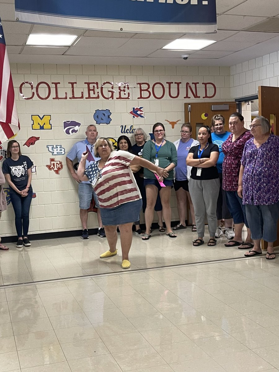 MStruzzo's tweet photo. Caruthers teachers are the BEST! We shared what we are the best at and then played THE BEST GAME! #kckpsredefined #challengeaccepted @kckschools https://t.co/CV53OqaJtN