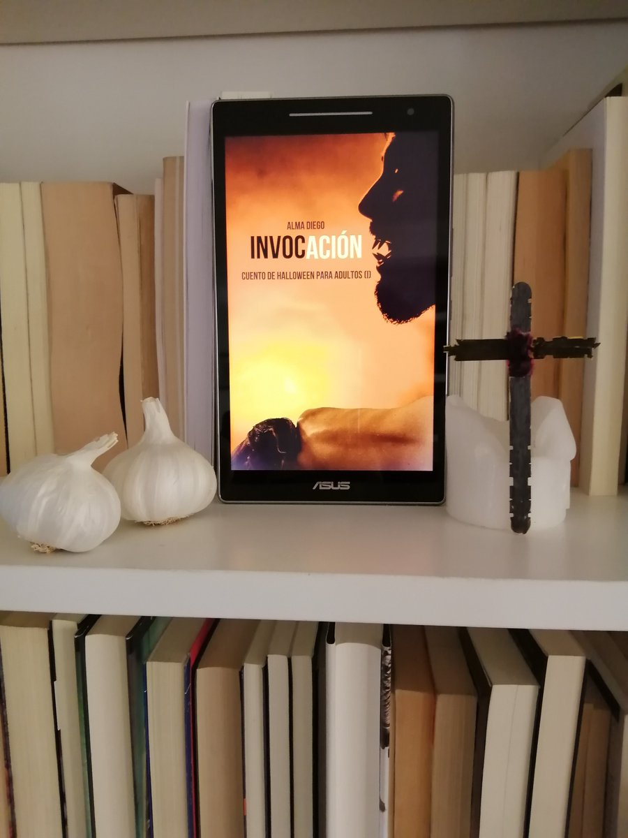 Almamara7's tweet photo. Es #terror a menos de 1€ ¿Crees en los #vampiros  ?
#CuentosdeHalloweenparaadultos #Invocación
#AlmaDiego #amazonbooks #amazonbestseller 
#Vampire 
https://t.co/PJzjRpAycP https://t.co/FiiAYUX2l2