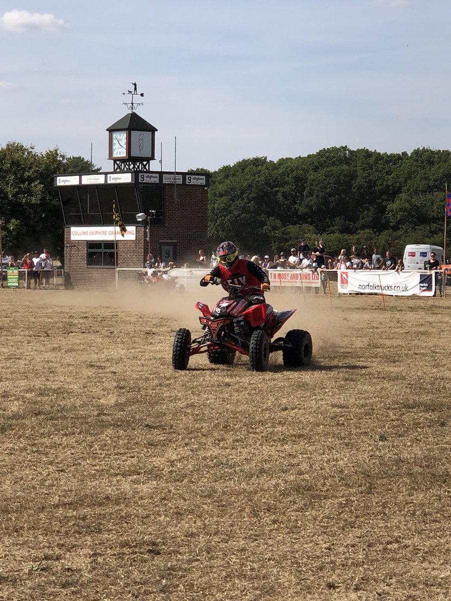 Sam Collett tweet media