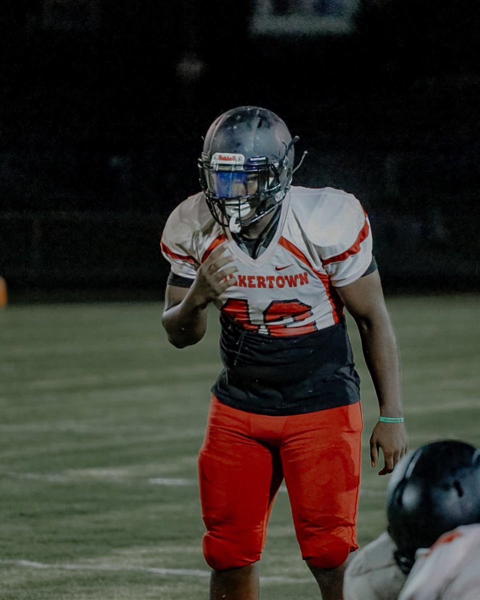 Walkertown_FB's tweet photo. Midnight at the den ! 💪🏾 https://t.co/dXcco3hV2Q
