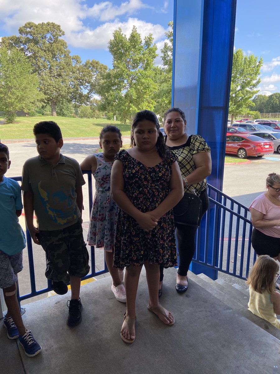 We are ready to open the doors for the Title III Parent event. It’s happening now at Henderson 10:00 to 2:00 today.<a href="/DrJermallWright/">Jermall Wright</a> <a href="/LoringShay/">Dr. Shay Spriggs-Loring</a> <a href="/CentralEsol/">🌎 ESOL_Central Arkansas 💛 English Learners 🎓</a> <a href="/LRSDFeettotheS1/">@LRSDFeettotheSeat</a> <a href="/EsolLrsd/">LRSD_ESOL</a>