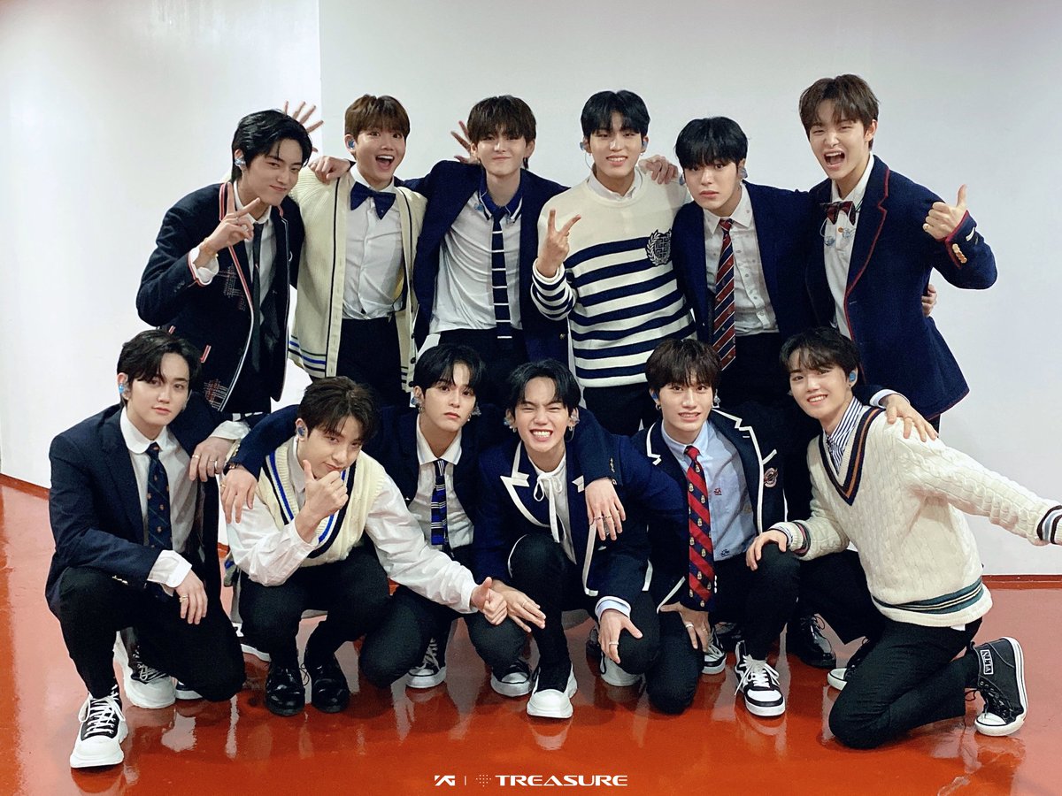 dobbyahh03's tweet photo. 축하해요 트레조님🎉 
HAPPY 2ND ANNIVERSARY✨

-나 메세즈-

HAPPY TEU_YEARS TREA2URE
#TREA2URE_ANNIVER2ARY_2022 
#열두개의_보석_트레저_2주년
@treasuremembers https://t.co/Exvix0pIlJ