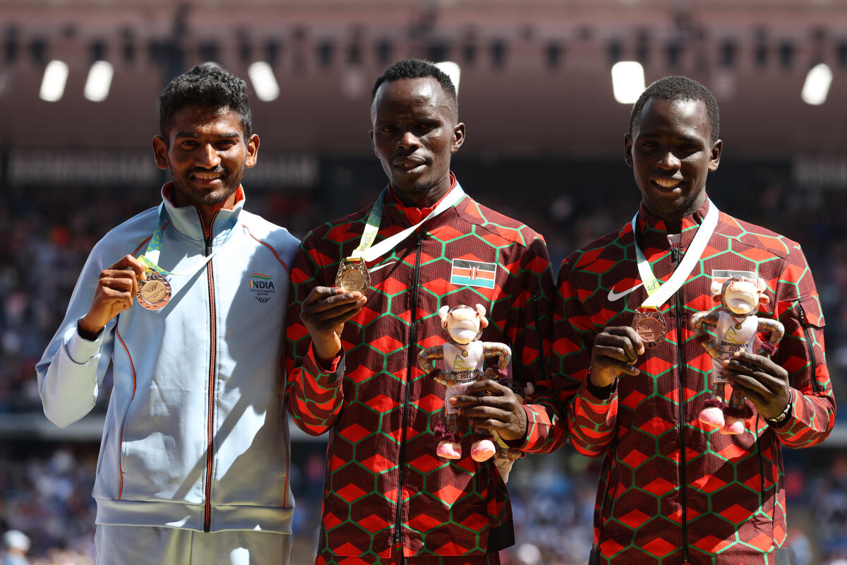 aaibvnairport's tweet photo. Podiums by countries in 3000m steeplechase since the 1998 CWG

1998: 🇰🇪 🇰🇪 🇰🇪
2002: 🇰🇪 🇰🇪 🇰🇪
2006: 🇰🇪 🇰🇪 🇰🇪
2010: 🇰🇪 🇰🇪 🇰🇪
2014: 🇰🇪 🇰🇪 🇰🇪
2018: 🇰🇪 🇰🇪 🇰🇪
2022: 🇰🇪 🇮🇳🇰🇪

This is the magnitude of Avinash Sable's silver today!
Congratulations 🥈
@aairedwr @AAI_Official https://t.co/ITDIVEvk9i