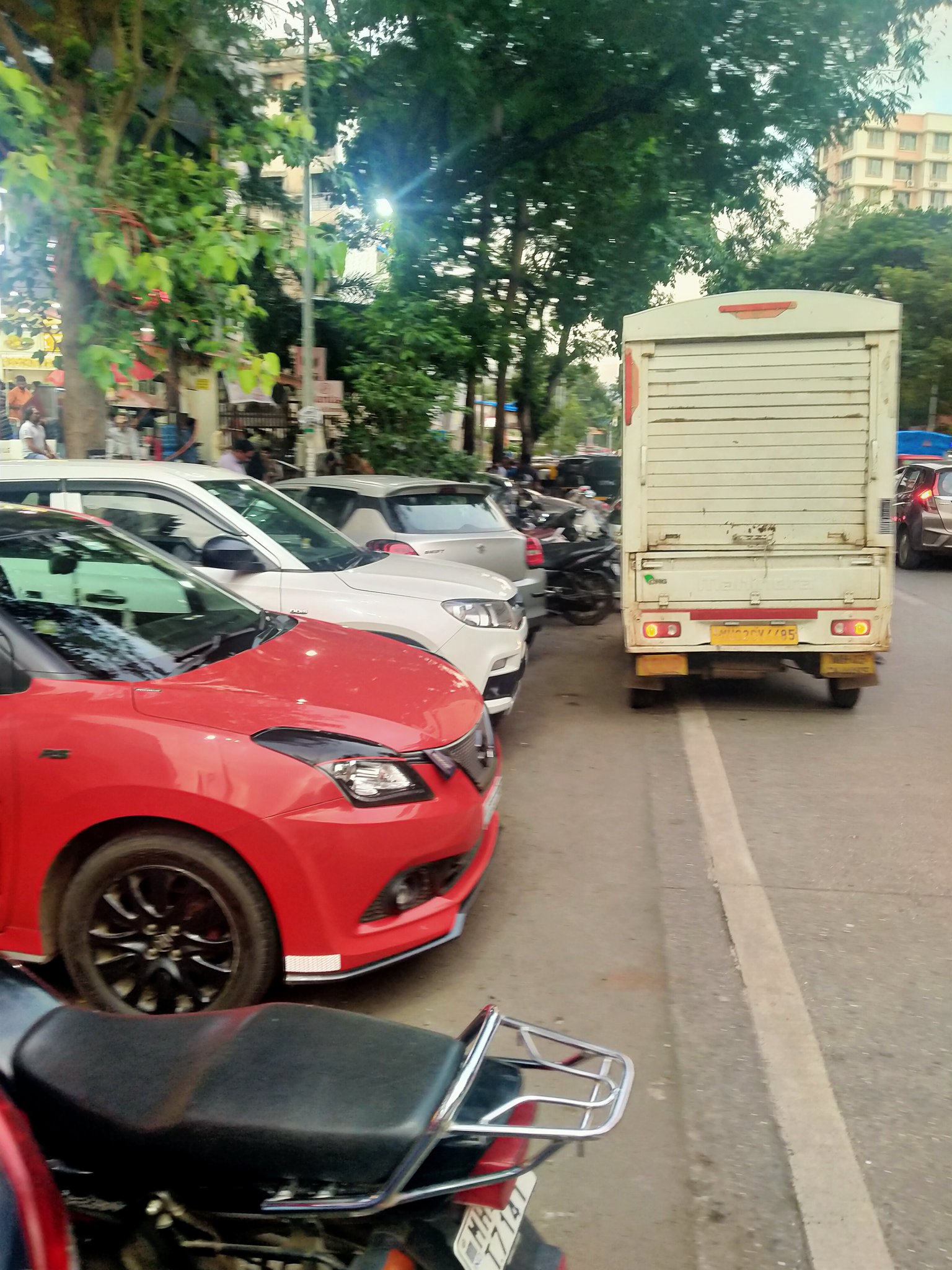 Nexa showroom deals andheri east