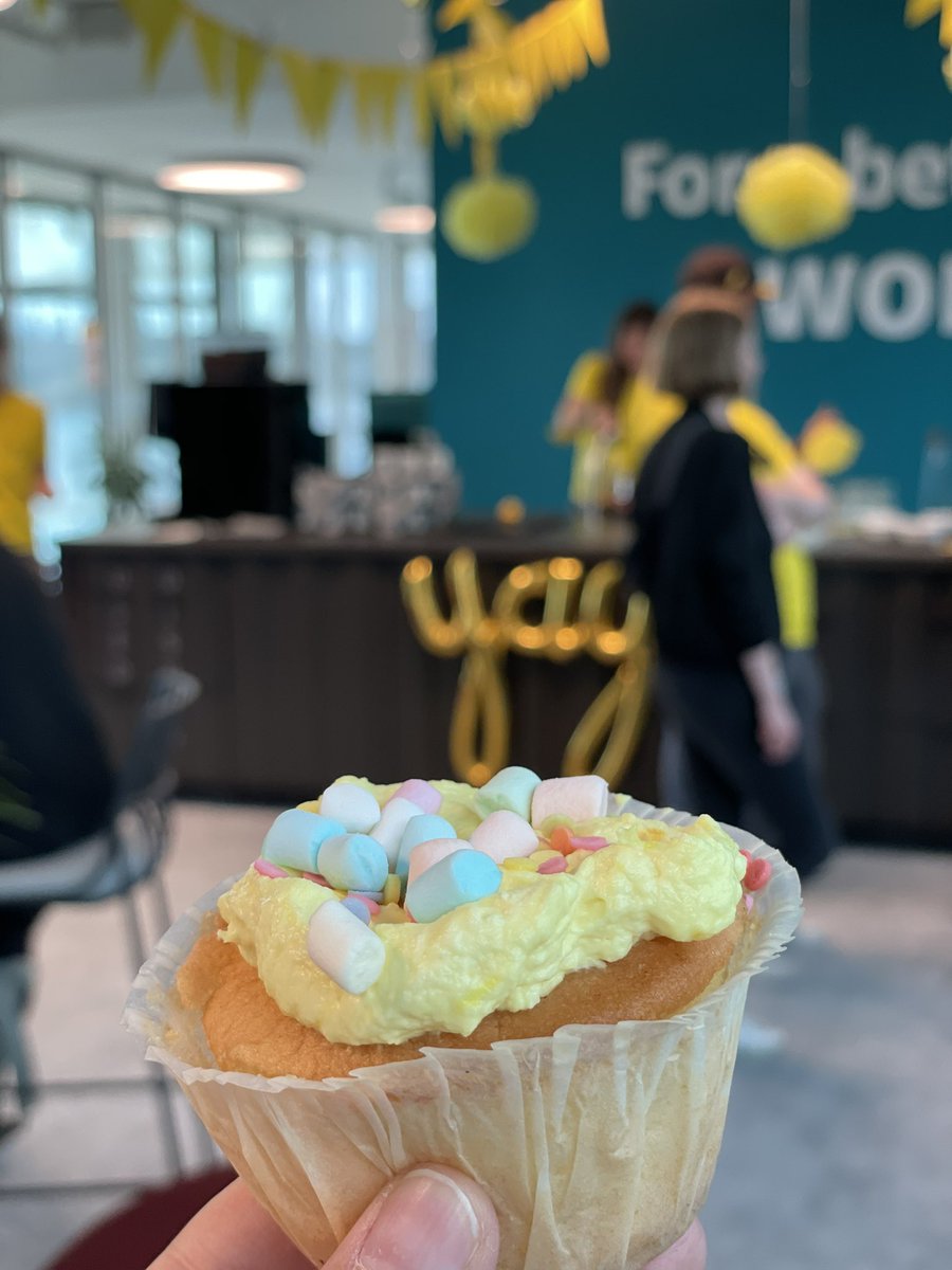 Happy birthday <a href="/UXCampHH/">UX Camp Hamburg ☀️</a> #10years #UXCampHH22 Thanks <a href="/NewWork_SE/">New Work SE</a> for hosting the party!