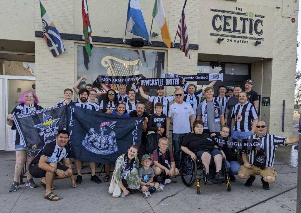 E-I-E-I-O UP THE TABLE WE GO tweet media