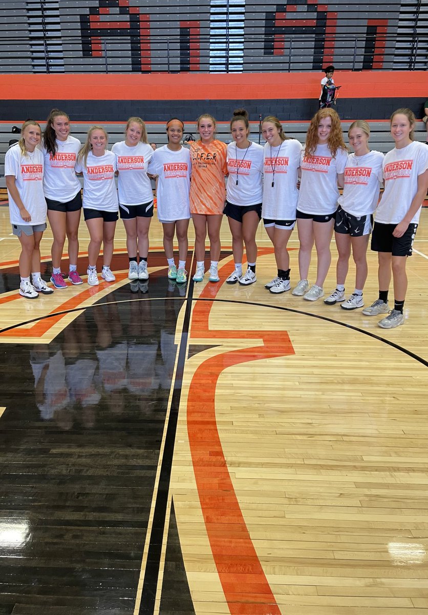 Lillian Tolmen tweet media