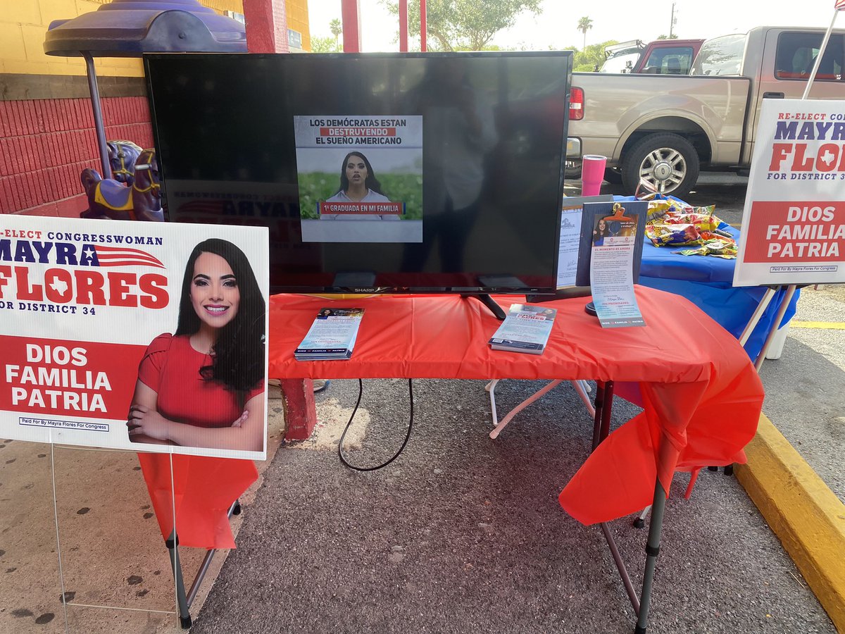 ACastRGV's tweet photo. 🚨Voter Registration Drive🚨
So rewarding to spend time in the community with the amazing constituents of District 34!! This area is the heart of #SouthTexas #GrassrootsLevel #LeadRight ♥️🇺🇸
@MayraFlores2022 https://t.co/lmkUz96KwA