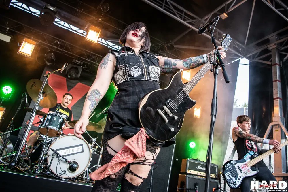 thelastgangband's tweet photo. We're at @astrant_ede tonight with
@allcaps.band and @inkbombing !
See ya tonight, Ede!!!
Doors open 19:30 !
โ๐ฝ๐ค
๐ธ : @fredmoocher
#TheLastGang #europeantour #FatWreckChords #FatWreck #astrant #ede #MeritBasedBooking #allcaps #inkbombing https://t.co/q75AAvlJmv