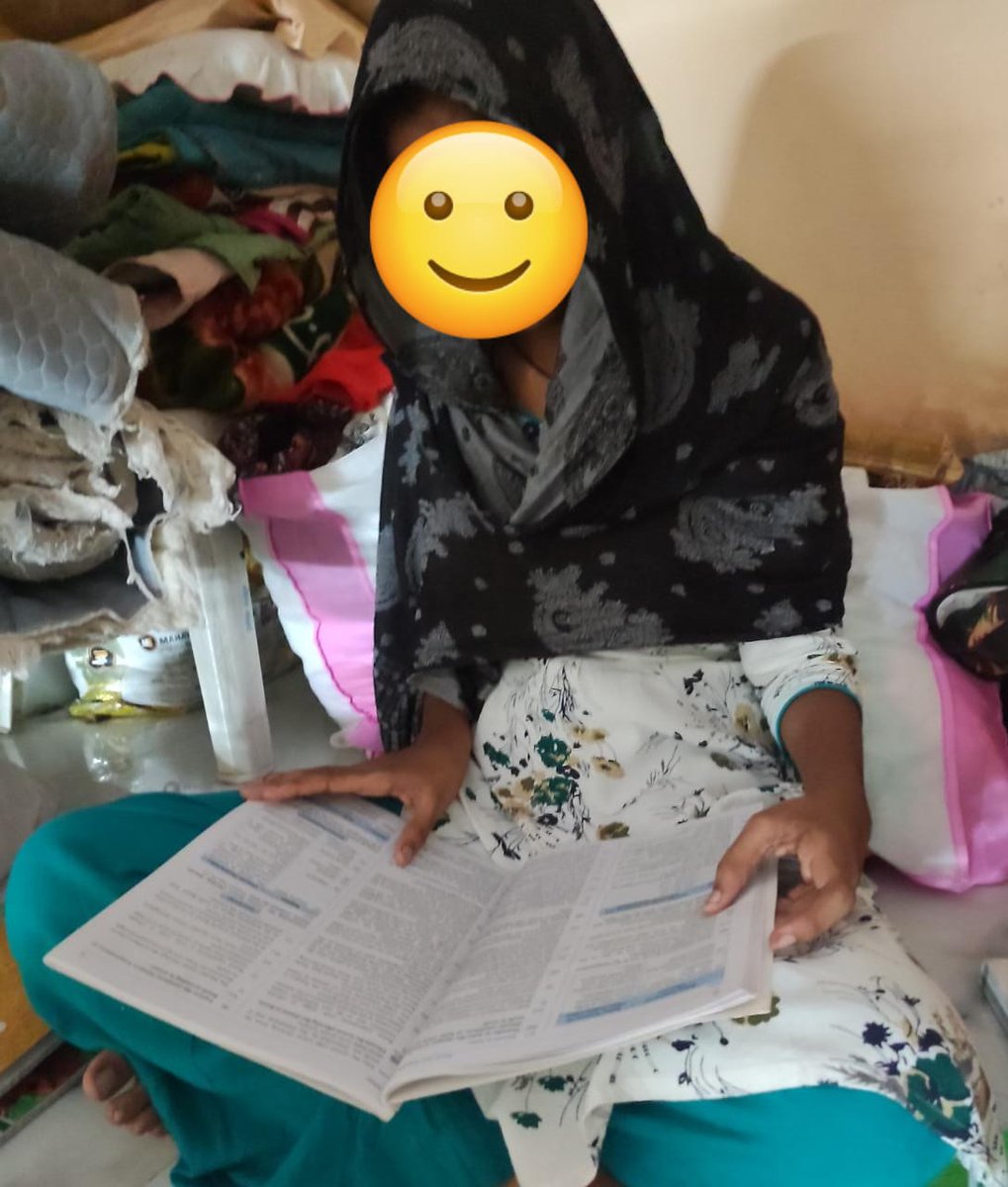 SudhapeliSuresh's tweet photo. @SonuSood Sir this is my neighbour Shifa whose financial condition is too bad as father's income is not steady and hence unable to make fees payment. Sir please look into this matter and help this child Sir🙏 We have seen you and @931Samaira mam always help poor. @SoodFoundation https://t.co/EKmerwyEGo