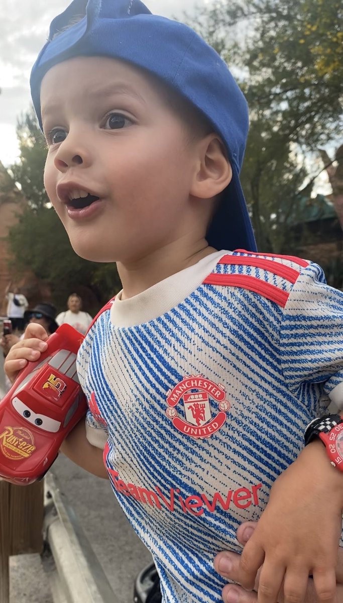 annaread007's tweet photo. It’s back!!!! Can’t wait to have my weekend mornings with you again! See you tomorrow morning for @ManUtd game!!  @PLinUSA  #MyPLMornings https://t.co/P3mU0TfC55