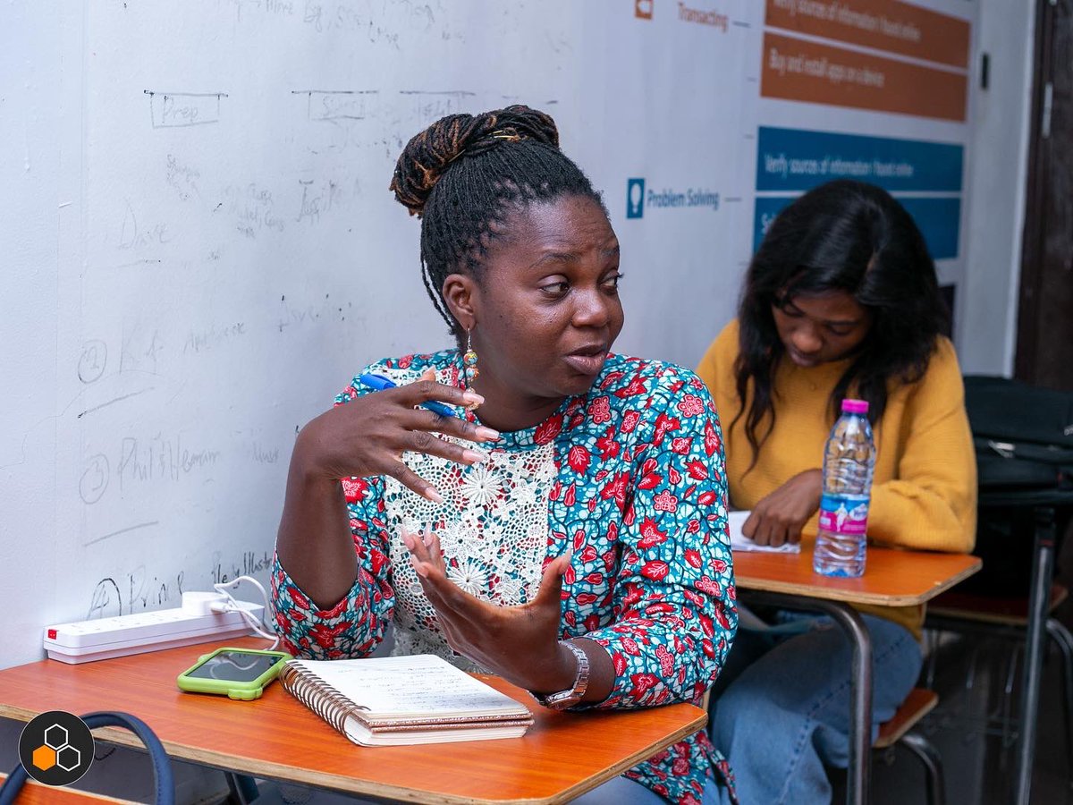 KumasiHive's tweet photo. Startups and businesses present at the training also presented their businesses with their other colleagues and shared some best practices.
A big thanks to GIZ for the initiative and funding for this project.
#HiveTraining #HiveImpact #HiveTribe #PEDProject https://t.co/DZ59Sz2W0H