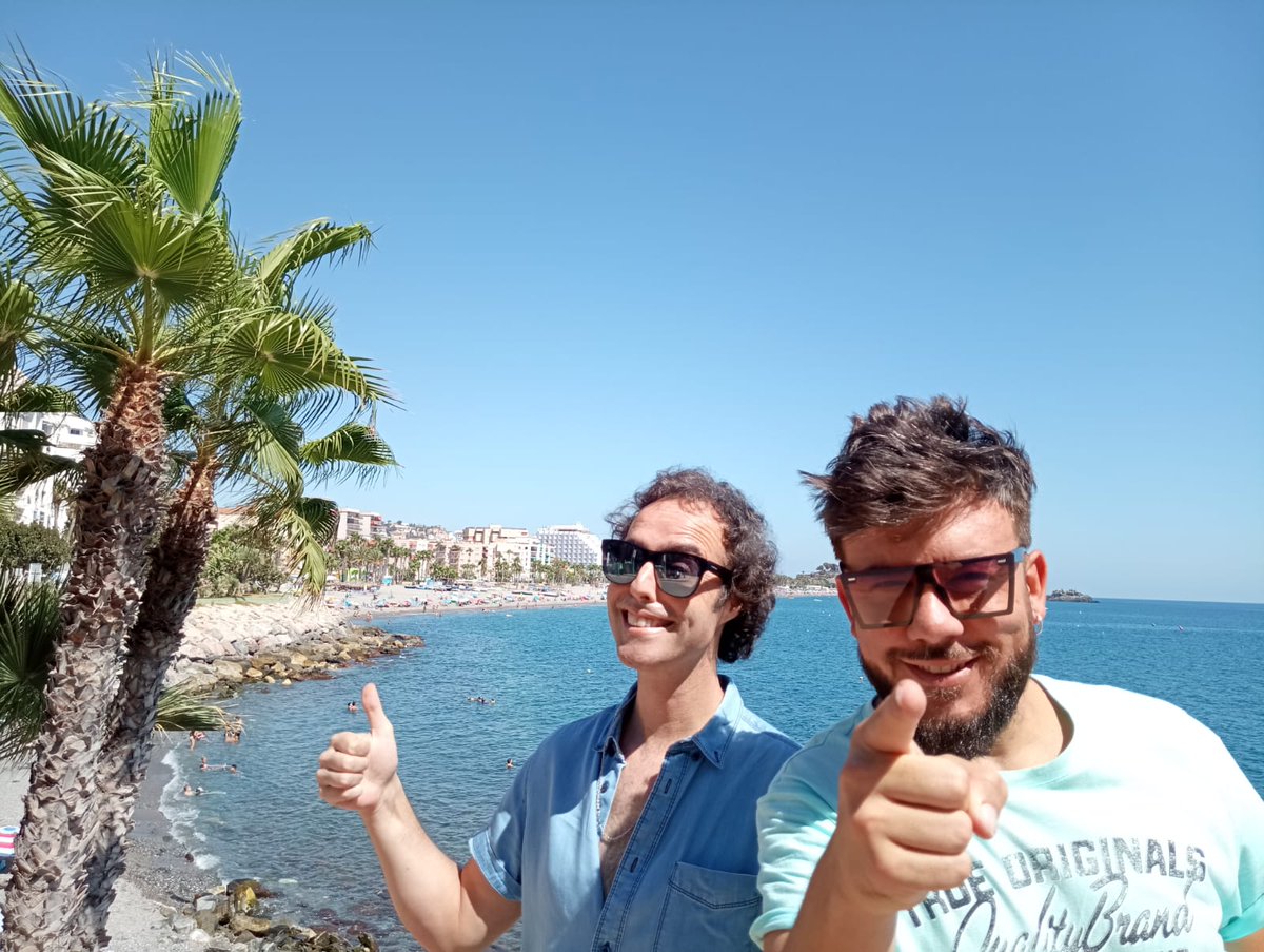 antilopez's tweet photo. Ya en Almuñécar la recomendable. Suerte la nuestra de viajar y ponerle a estas rutas los 5 sentidos.
¡Qué belleza! Y esta noche a las 22:00h a canturrearos en la Plaza del Sexi. ¡NOS VEMOS!

#MutarFama #Gira #Directos #almuñécar https://t.co/MVfutFTheQ