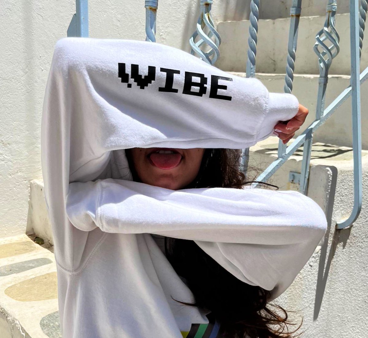 bluprintsmerch's tweet photo. If anyone wanted to check out the #BehindtheScenes of the hoodie production: Voila
T minus 3 days
#merchdrop 8/8/22 ⌐◨-◨
@NounPunks @nounsdao #nounish #nounpunksquad #NounPunksinTheWild #SneakPeek #IsThataNewColor #HintsinHashtags https://t.co/3dxD3gSSQP