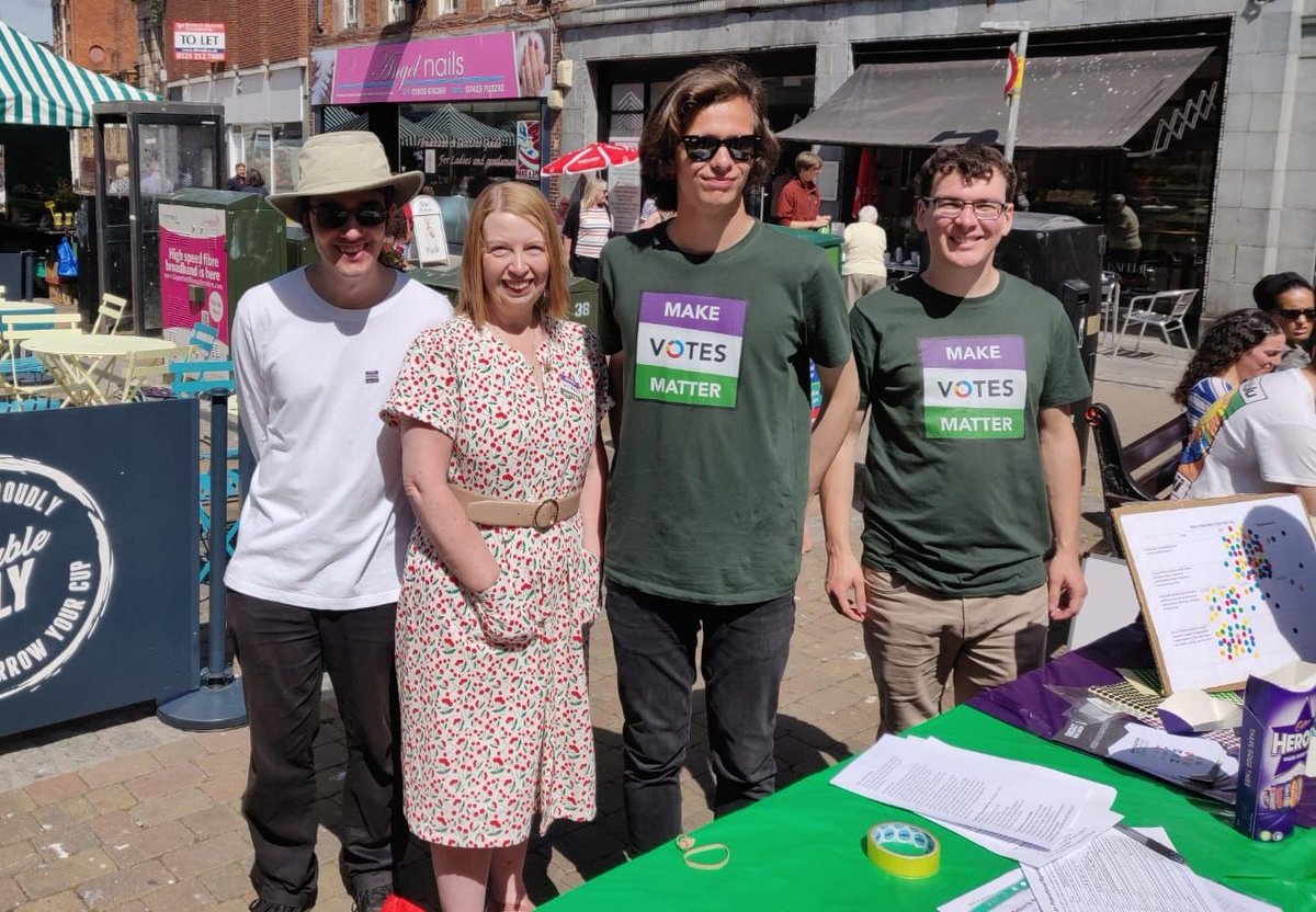 Sunny day on the High Street today, with Worcester CLP well represented on the @MakeVotesMatter stand. As a democratic party, Worcester CLP believes every vote should matter equally.