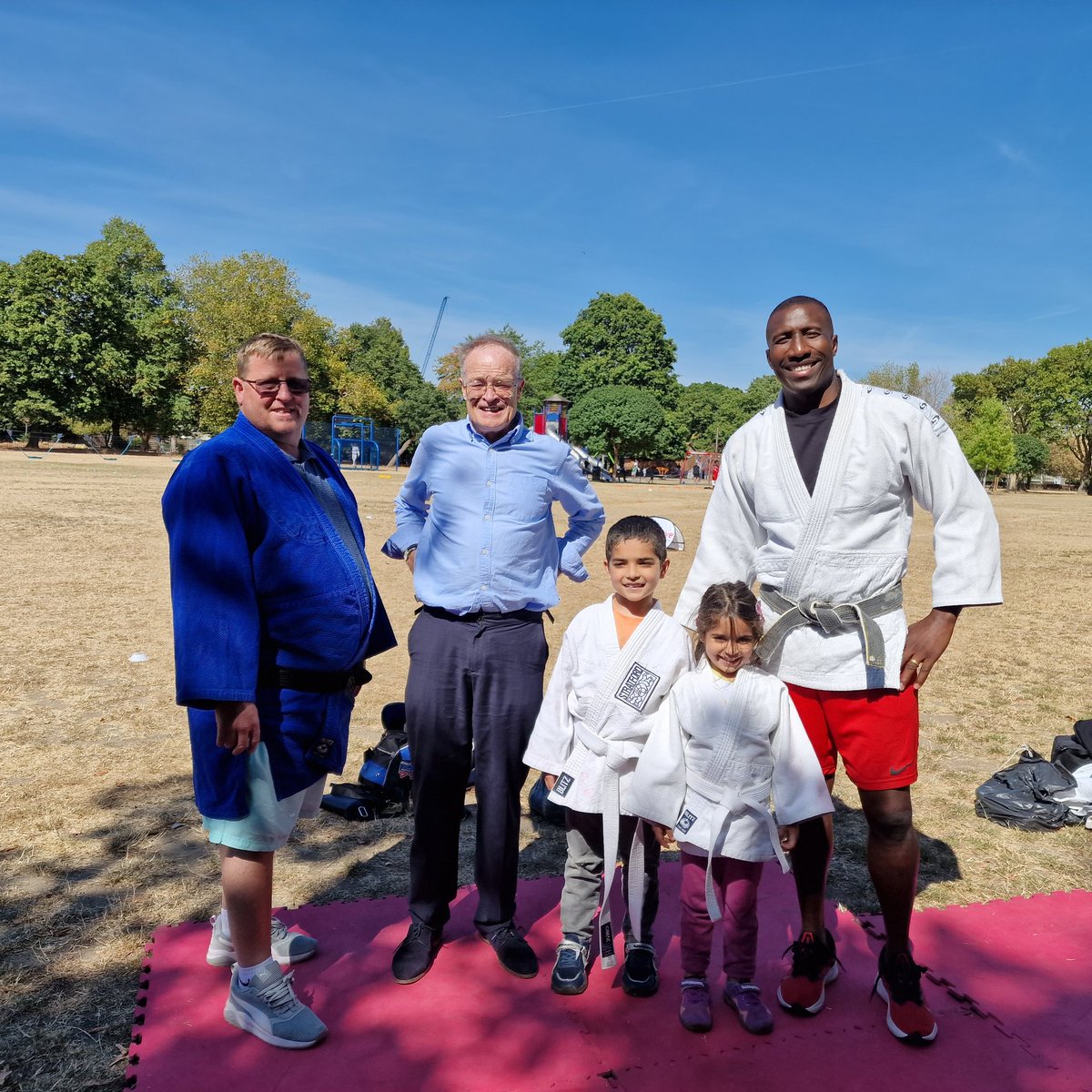 Neiljwilson's tweet photo. Another great afternoon with #activenewham in Central Park, East Ham.. a wide variety of sporting activities: table tennis, Judo, badminton, hurdles and basketball..please encourage all to engage in our summer activities! https://t.co/KFEFROyocC