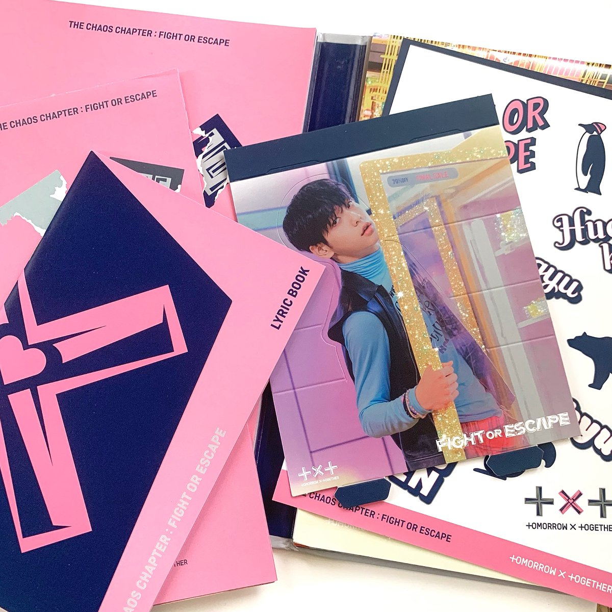 wonyscupid's tweet photo. ˖ ࣪⊹♡ wts lfb ph 🫧

 𓂃 ୨ unsealed foe — ₱200 ୧ 🏹 ∿ 
            rcbt. https://t.co/nvOp90Nyv4 ˚ ⁎ ◜

reply mine to claim!
⌗ fight or escape album txt soobin standee https://t.co/qGyzYTKxYC