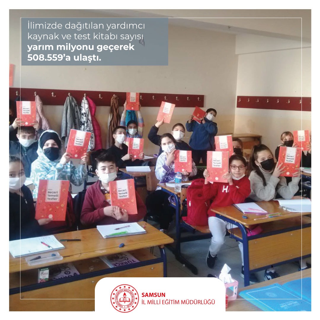 Bakanlığımızca öğrenci ve öğretmenlere destek olmak amacıyla ilk defa ücretsiz olarak sunulan yardımcı kaynak paketleri kapsamında ilimizde dağıtılan yardımcı kaynak ve test kitabı sayısı yarım milyonu geçerek 508.559’a ulaştı. #eğitimdesonbiryıl