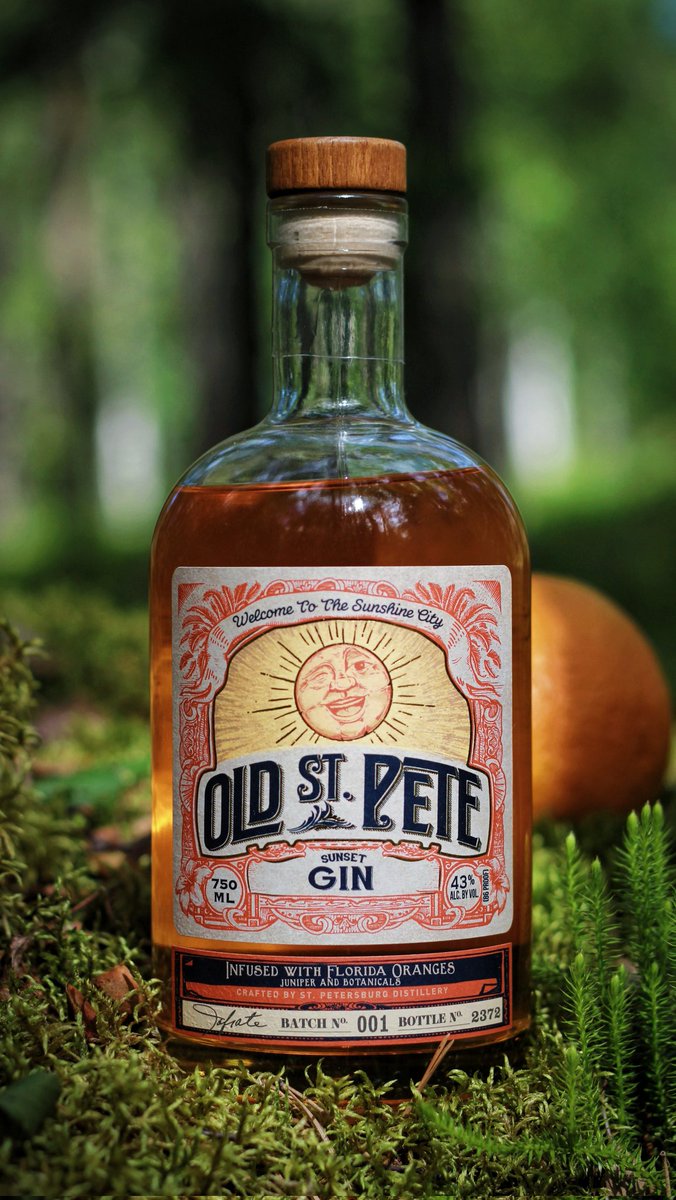 gin_loco's tweet photo. Tonights Gin.

Old St. Pete Sunset Gin. Packed with Florida oranges and other botanicals.

Served on the rocks with a slice of orange.

https://t.co/N7qZDwZwvn

#gin #ginandtonic #ginloco https://t.co/dVp0pEPG0G