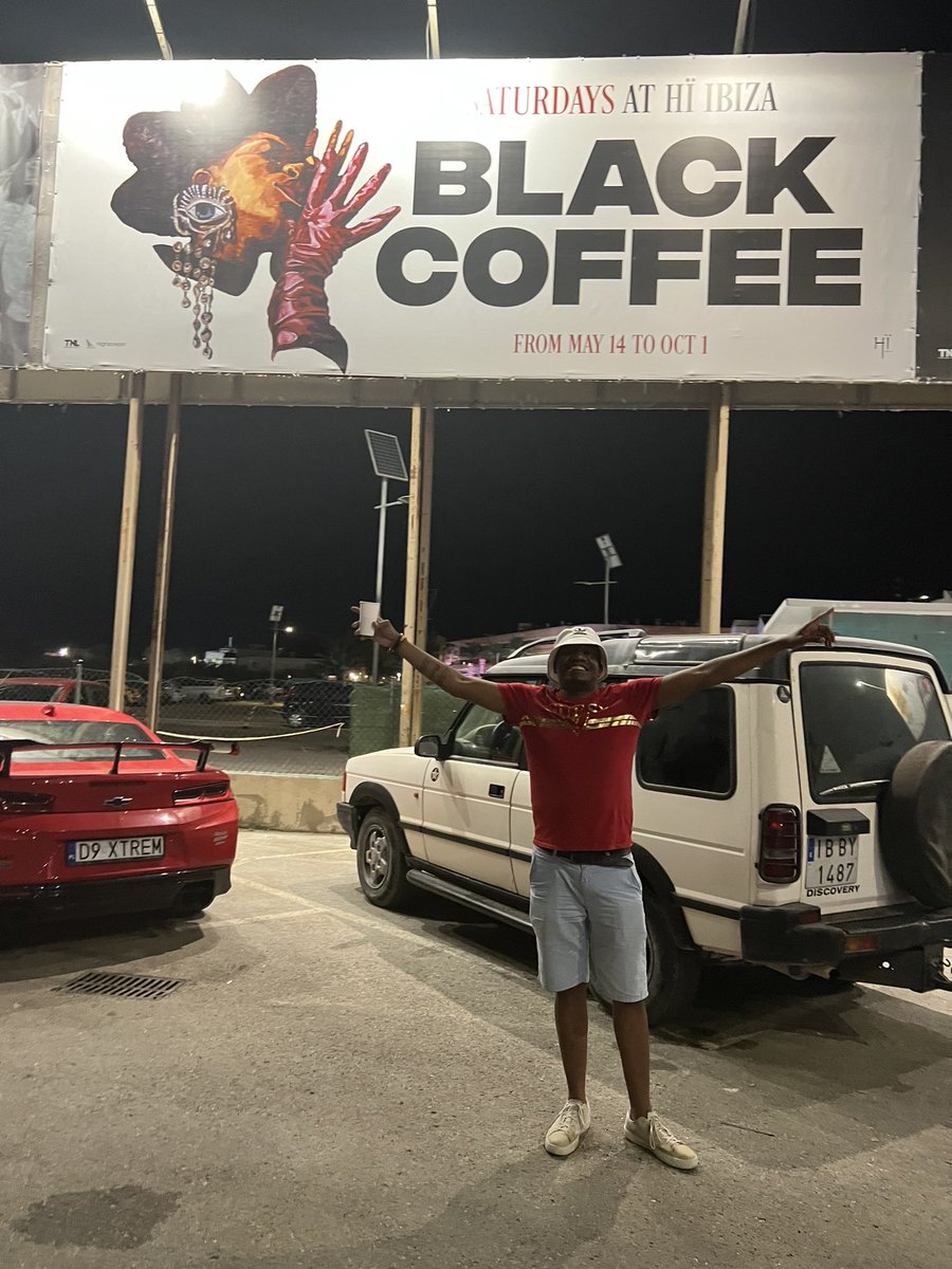 Arnoldmthabane's tweet photo. Tonight we support one of our own @RealBlackCoffee can’t wait number number baba https://t.co/eHbksT7ahm