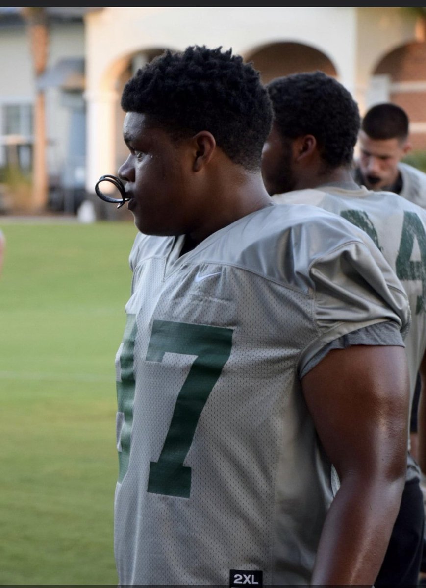 Dwashington529's tweet photo. (Week 1) Fall camp. Embracing the culture &amp; knowledge. Proud of you son. @C_Dub97 @StetsonFootball @StetsonU https://t.co/lv5zc9LeS1