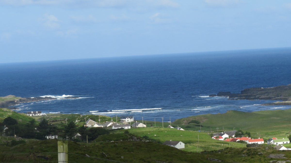 NiamhatMU's tweet photo. #RnR2022 Nr'West: Last day of d'26-county roadtrip. Breakfasted on the quays in Killybegs, took d'coast road to Teelin &amp; awesome Glencolmkille. This was the end of the road &amp; the last stop on the tour…but a PS was brewing [To be contd 😉]
#Donegal
#RnR2022 #Rediscover #Reconect https://t.co/KYe1v6QJRM