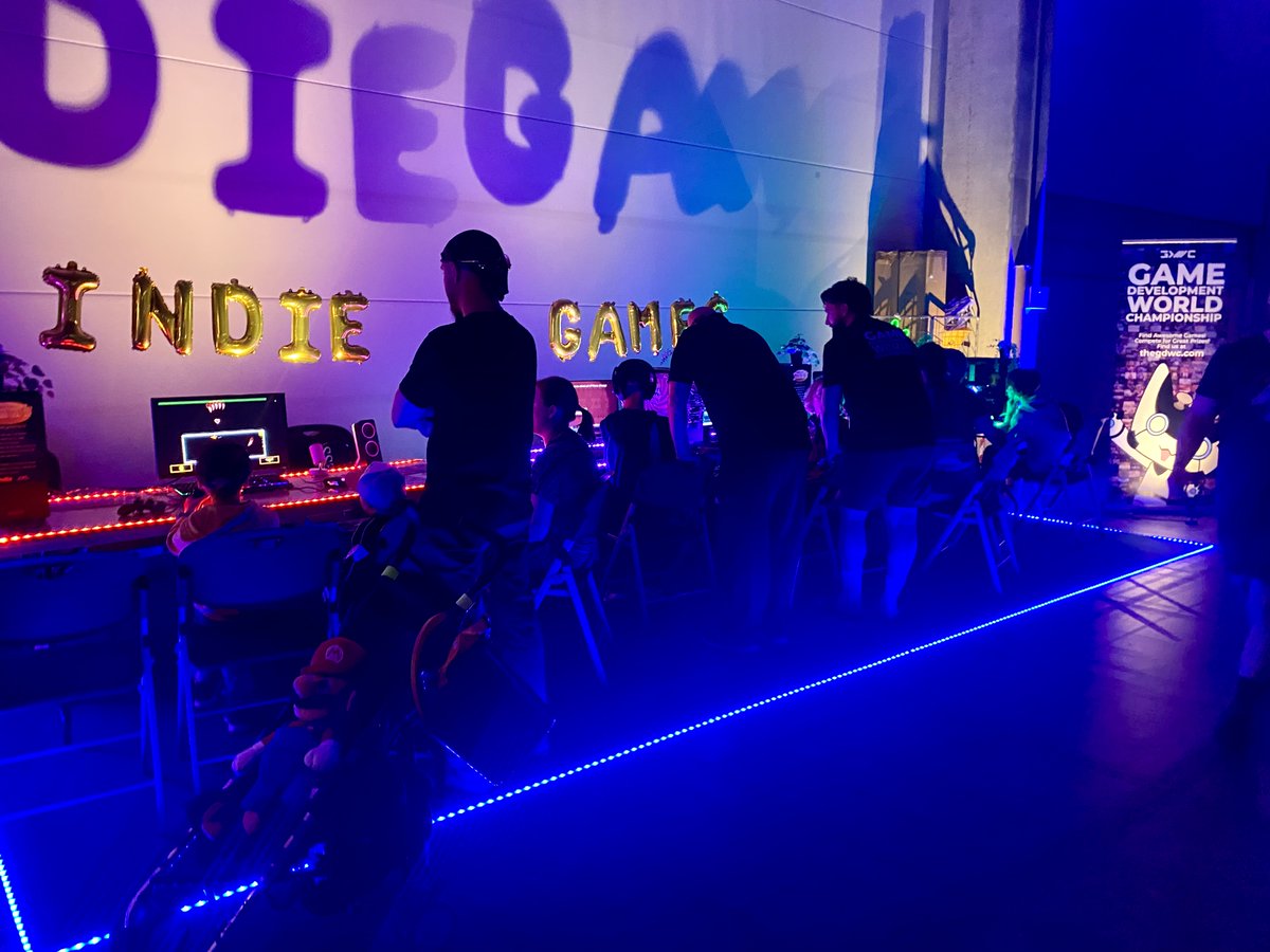 💡 LED there be LIGHT! 💡
Our Booth at <a href="/assemblyparty/">Assembly Party</a> has a makeover!
Our computers have been PACKED! Everyone has been loving the #IndieGames!

Thanks to:
<a href="/peartreegames/">17.waves || Co-op TD</a>
<a href="/Ember_Works/">Ember Works - Steam Demo - Last Shape Standing!</a>
<a href="/kenisoft/">Kenisoft Game Studio</a>
<a href="/BrokenSpear3/">Broken Spear - Beneath Oresa Out Now! ⚔️</a>
<a href="/blacktabbygames/">Black Tabby Games-Slay the Princess/Scarlet Hollow</a>
<a href="/DrawMeAPixel/">Draw Me A Pixel</a>
#indiegame #LED #Assemblysummer #indiedev