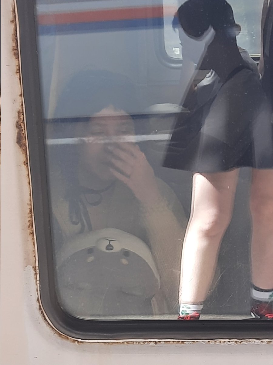g1sol's tweet photo. уехала😢 https://t.co/3A17Z9pXFA